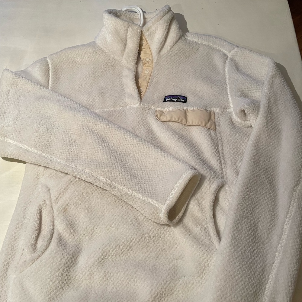 Patagonia pullover sweater
